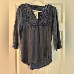 Lucky Brand - grey three quarter v-neck top